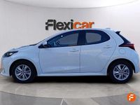 Usado Toyota Yaris Hybrid Active 116 CV (85 kW) 2022 Blanco