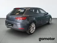 Usado Seat Leon FR 150 CV (110 kW) 2018 Gris / plata Berlina