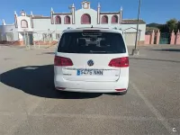 Usado VW Touran Advance 105 CV (77 kW) 2013 Blanco Monovolumen