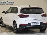 Usado Hyundai i30 N Line 100 CV (73 kW) 2025 Blanco Berlina