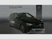 Usado Mercedes B180 116 CV (85 kW) 2023 Negro Utilitario
