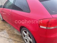 Usado Audi A3 Ambition 140 CV (102 kW) 2003 Rojo Utilitario