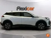 Usado Peugeot 2008 Active 100 CV (73 kW) 2023 Blanco SUV