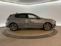 Usado Peugeot 308 Allure 130 CV (95 kW) 2024 Gris / plata Berlina