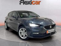 Usado Seat Leon Style 130 CV (95 kW) 2022 Gris Utilitario