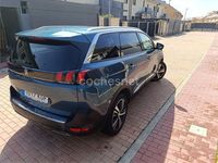 Usado Peugeot 5008 Allure 120 CV (88 kW) 2017 Verde Monovolumen