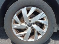 Usado VW Tiguan 130 CV (95 kW) 2022 Blanco puro SUV