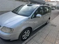 Usado VW Touran Edition 105 CV (77 kW) 2004 Blanco Monovolumen