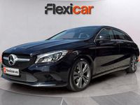 Usado Mercedes CLA180 Shooting Brake 122 CV (89 kW) 2018 Negro Familiar