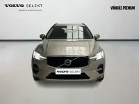 Usado Volvo XC60 Core 197 CV (144 kW) 2023 Gris / plata SUV