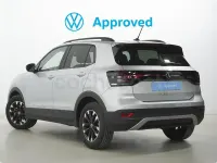 Usado VW T-Cross Advance 110 CV (80 kW) 2022 Gris / plata SUV