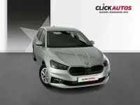 Usado Skoda Fabia Selection 116 CV (85 kW) 2025 Plateado Utilitario