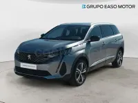 Usado Peugeot 5008 Allure 130 CV (95 kW) 2021 Gris / plata SUV