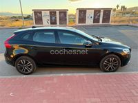 Usado Volvo V40 Momentum 122 CV (89 kW) 2018 Negro Berlina
