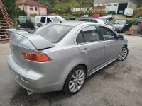 Usado Mitsubishi Lancer Sportback Invite 140 CV (102 kW) 2008 Gris / plata Berlina