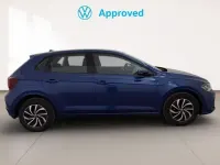 Usado VW Polo Life 95 CV (69 kW) 2022 Azul Utilitario