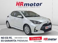Usado Toyota Yaris Hybrid Business Edition 116 CV (85 kW) 2022 Blanco Berlina