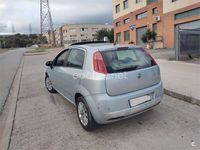 Usado Fiat Grande Punto Dynamic 120 CV (88 kW) 2007 Gris / plata Utilitario