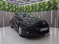 Usado Toyota Yaris Hybrid Business Edition 116 CV (85 kW) 2022 Negro Berlina