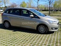 Usado Ford Grand C-Max Trend 120 CV (88 kW) 2016 Gris / plata Monovolumen