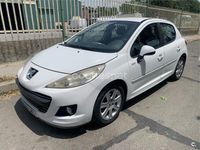 Usado Peugeot 207 70 CV (51 kW) 2010 Blanco Berlina