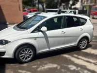 Usado Seat Altea XL Ecomotive 105 CV (77 kW) 2011 Blanco Monovolumen