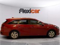 Usado Kia Ceed 121 CV (88 kW) 2022 Rojo Utilitario