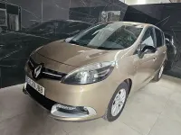 Usado Renault Scénic III Bose Edition 110 CV (80 kW) 2014 Beige Monovolumen