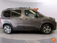 Usado Peugeot Rifter Allure 101 CV (74 kW) 2023 Gris Monovolumen