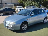 Usado Alfa Romeo 147 Impression 100 CV (73 kW) 2004 Gris / plata Utilitario