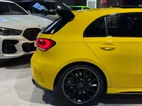 Usado Mercedes A35 AMG AMG 306 CV (225 kW) 2019 Amarillo Utilitario