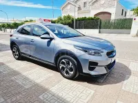 Usado Kia XCeed 136 CV (100 kW) 2021 Gris / plata SUV