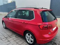 Usado VW Golf Sportsvan Advance 125 CV (91 kW) 2017 Rojo Monovolumen