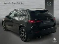 Usado Mercedes GLA200 AMG line 150 CV (110 kW) 2025 Negro cosmos SUV