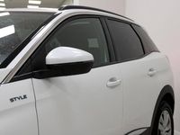 Usado Peugeot 3008 Style 131 CV (96 kW) 2021 Blanco SUV