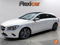Usado Mercedes CLA200 Shooting Brake 136 CV (100 kW) 2018 Blanco Familiar