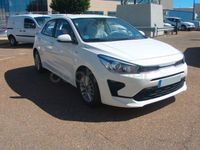Usado Kia Rio 84 CV (61 kW) 2021 Blanco Berlina