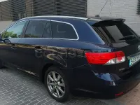 Usado Toyota Avensis Advance 124 CV (91 kW) 2013 Azul Familiar