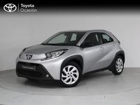 Usado Toyota Aygo X Play 72 CV (52 kW) 2024 Gris / plata SUV