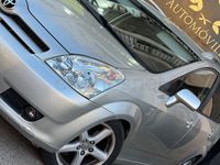 Usado Toyota Corolla Verso Sport 177 CV (130 kW) 2006 Gris / plata Monovolumen