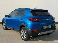 Usado Kia Stonic 84 CV (61 kW) 2022 Azul SUV