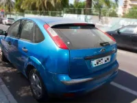 Usado Ford Focus Trend 101 CV (74 kW) 2005 Azul Utilitario