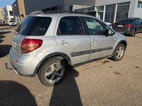 Usado Suzuki SX4 GLX 120 CV (88 kW) 2010 Gris / plata SUV