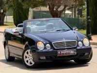 Usado Mercedes CLK230 Elegance 197 CV (144 kW) 2003 Azul Descapotable