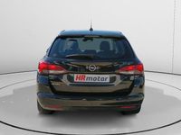 Usado Opel Astra S 111 CV (81 kW) 2020 Negro Familiar