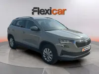 Usado Skoda Karoq Selection 116 CV (85 kW) 2024 Gris SUV