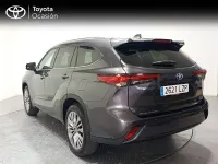 Usado Toyota Highlander Advance 246 CV (180 kW) 2022 Gris / plata SUV