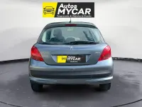 Usado Peugeot 207 90 CV (66 kW) 2006 Gris / plata Berlina