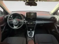Usado Toyota Yaris Cross Active 130 CV (95 kW) 2025 Blanco SUV