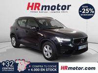 Käytetty Volvo XC40 129 HP (94 kW) 2022 Musta Katumaasturi